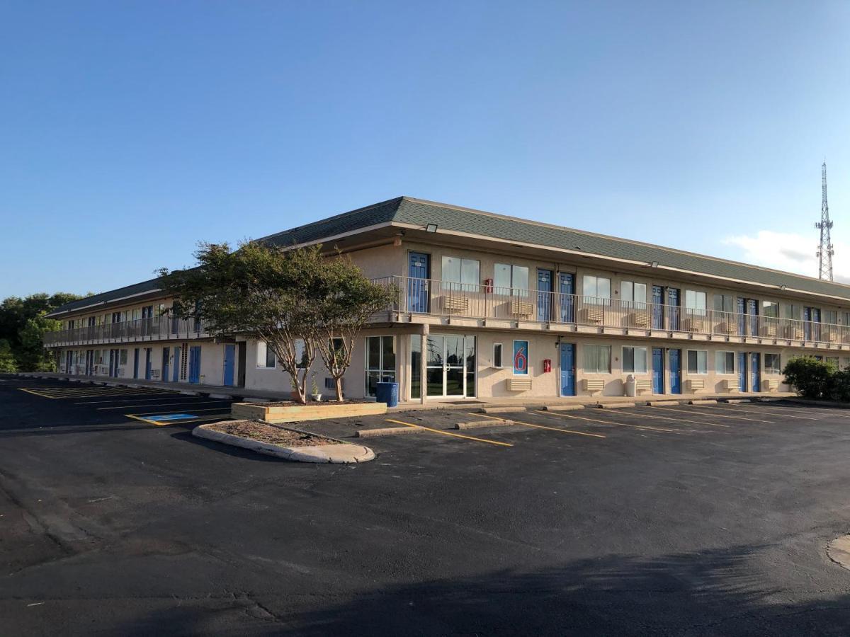Motel 6-Clute, Tx Экстерьер фото